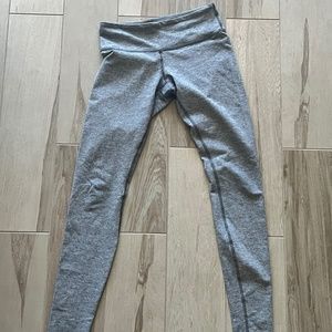 Lululemon Women’s Gray Pants Size 6